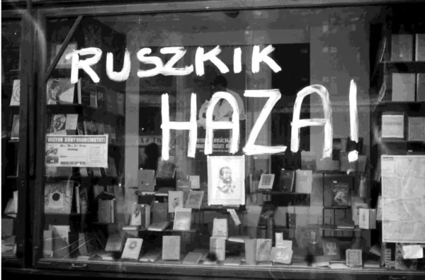 ruszik haza budapest 1956 dehors les russes